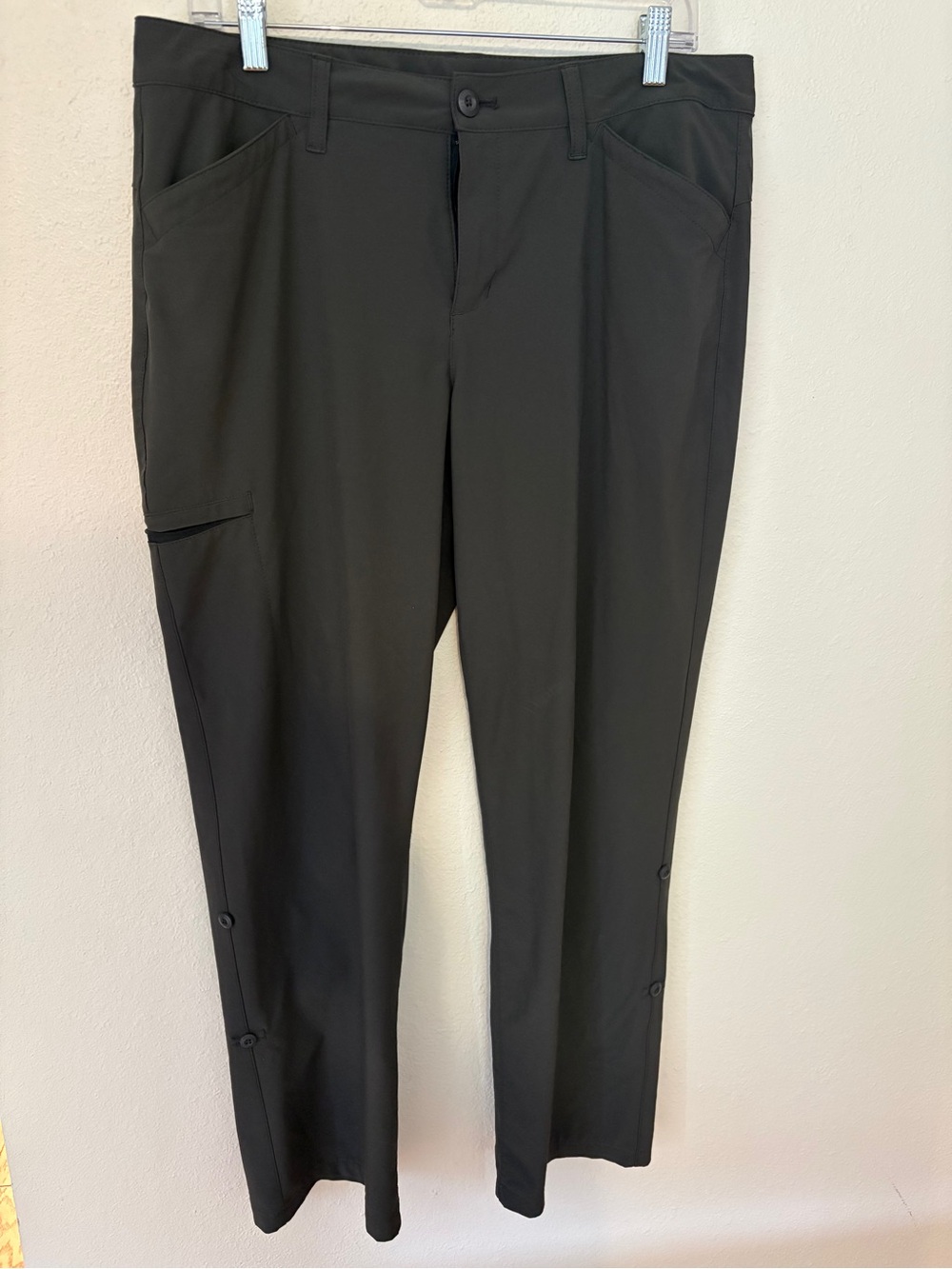 Eddie Bauer Black Cargo Travel Pants